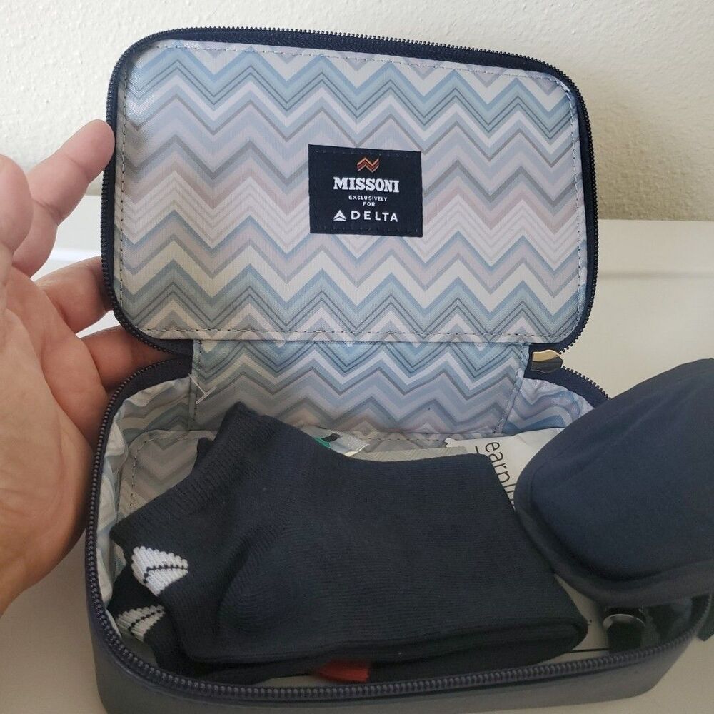 Missoni Delta One Travel Amenity Kit Collectible Souvenir Trip Bag New - Picture 9 of 16